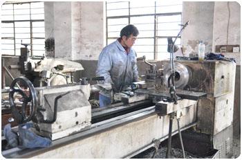 μηχανοποιημένο κάρρο σπειρών στη ράγα για το βιομηχανικό κάρρο υλικού χειρισμού κύβων ραγών